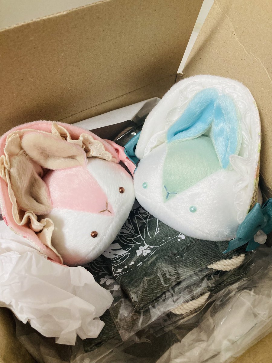 sillverrain's tweet photo. 육아에 둥이들은 계속 아프고 개강준비로 정신없이 보내는 와중에 주문한거 까묵고 있었지😂 https://t.co/QXNdOcIqD1