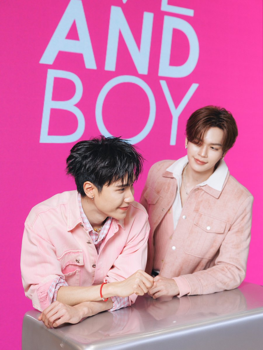 EVEANDBOY's tweet photo. #EVEANDBOYXJUNIORMARK 😳💗 https://t.co/lbxM8YVJQ2