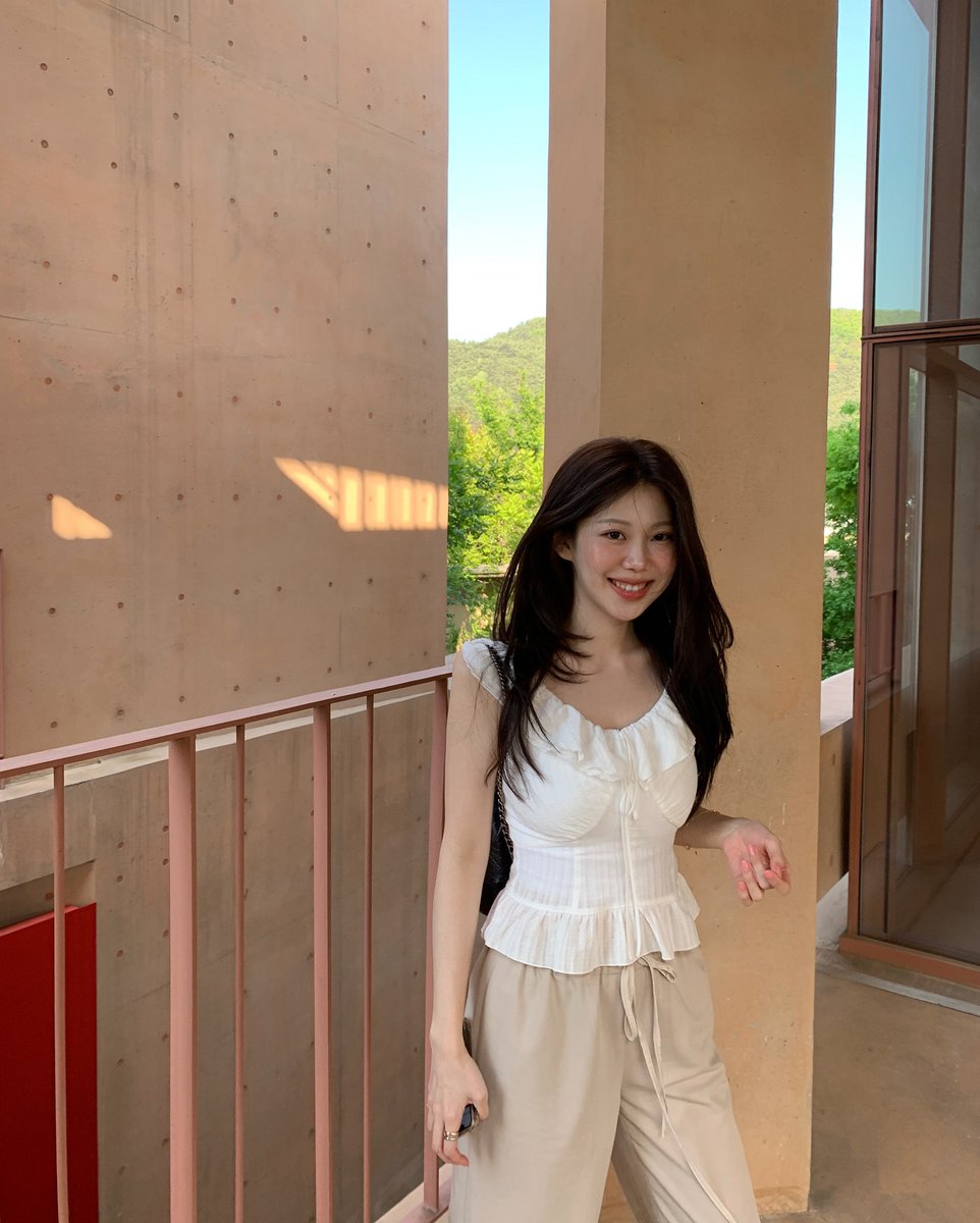 MuiHeiler's tweet photo. vì sợ anh đi mấtQuanh anh nhiều em chất
GGTHc https://t.co/8NbRZZtDGZ