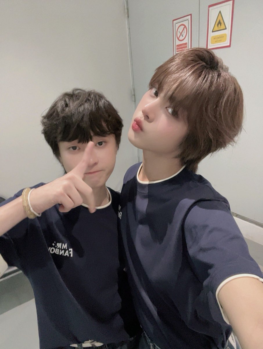 chorxsher's tweet photo. รักแท้แพ้ลูกในไส้นะคะนอร์ทท555555555555555555 ออตโต้เลี้ยงแฟนพ่วงลูกอีกครั้งงฮื่อยัยน้องโต้เก่งมาก🤏🏻

MR FANBOY CHAPTER 1
#MrFanboyEP1
#NorthOtto #waavetnp https://t.co/sDSk57xnMn