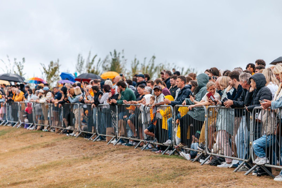 ZBrownCEO's tweet photo. Awesome to see so many of our Papaya family &amp; friends at the MTC today �� thank you for all the support, we couldn’t go racing without you! https://t.co/SghwZAbQQ1