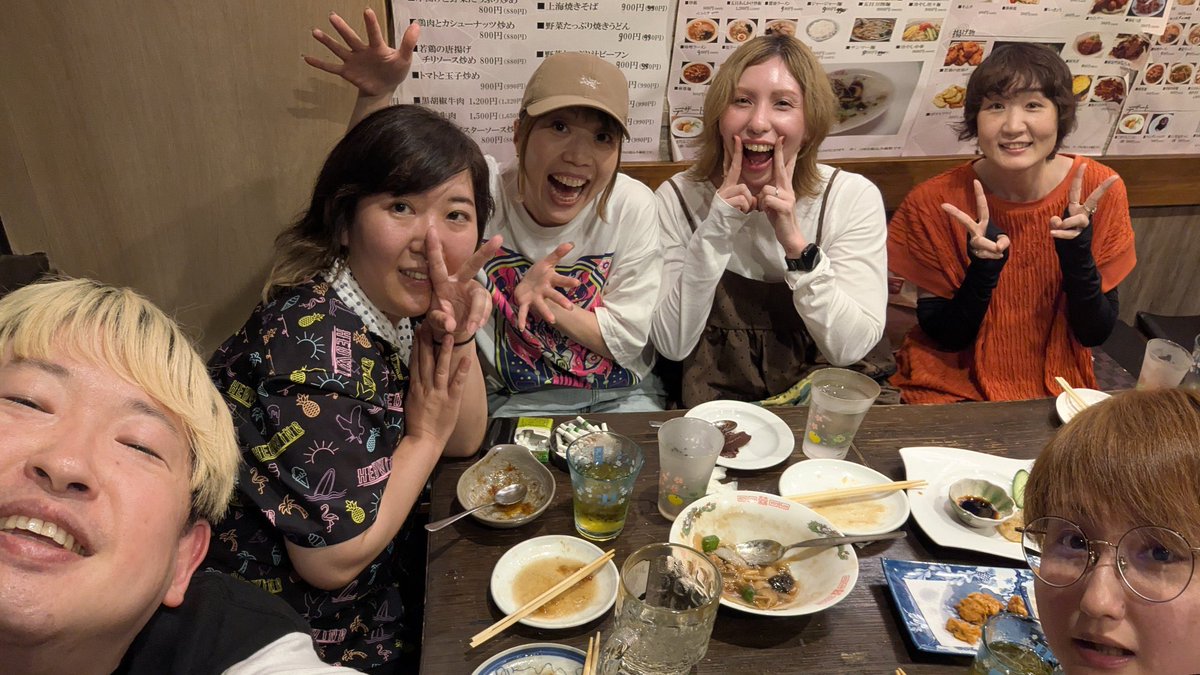 moepuyan's tweet photo. 中野ちゃんおめでとう㊗️🎂🎉✨
雨で少しだけやったけど盆踊りもして🏮
皆でご飯食べてわたしゃ楽しかった！！ https://t.co/9VoeGmMeR2