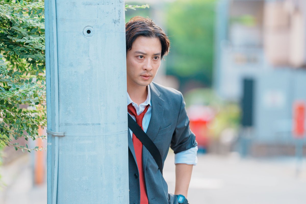 dramaL_abctv's tweet photo. #キスは捜査のあとで
🚨第６話 きょう深夜0時10分放送🚨

今夜、塩野(#齋藤璃佑)は
多古井(#渡部秀)に尾行され、
みすず(#菊川怜)に捕まる🚓

放送前に５話をチェック✅
https://t.co/45euFbV2bY

#キスあと https://t.co/10mQRwb7fw