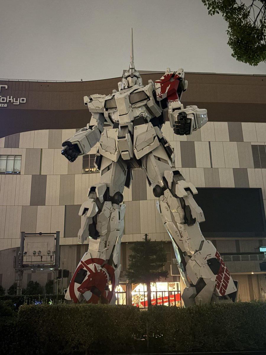 poll_holo23's tweet photo. すっげぇ。かっこええ。 https://t.co/EPPB2h4oJV