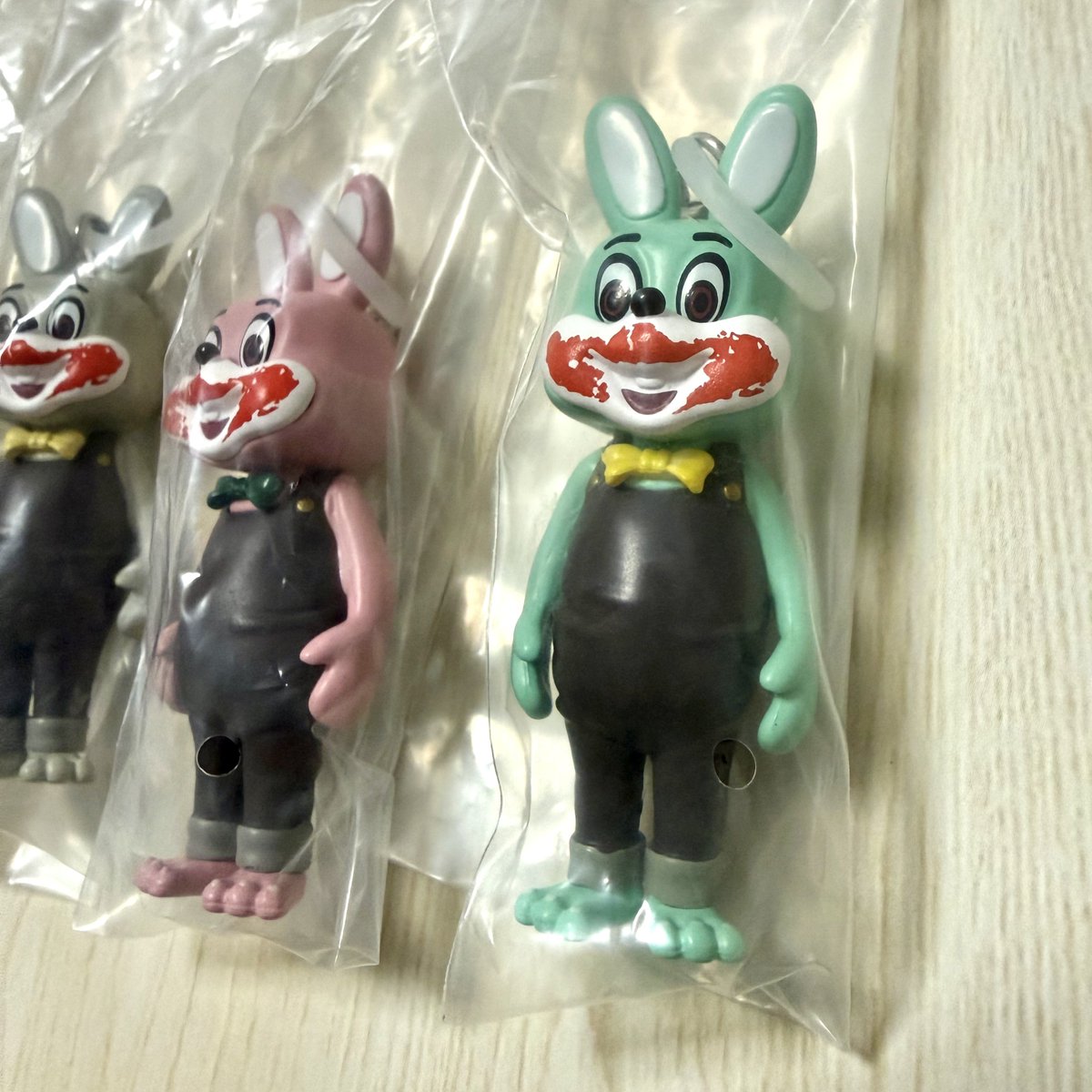 cho5_3nt's tweet photo. ロビー君の緑が欲しかったけど中々出ず結構被った結果一番最後に出た(°∀°)造りがしっかりしてて大きめでいい！ https://t.co/BkW7E5efZ7