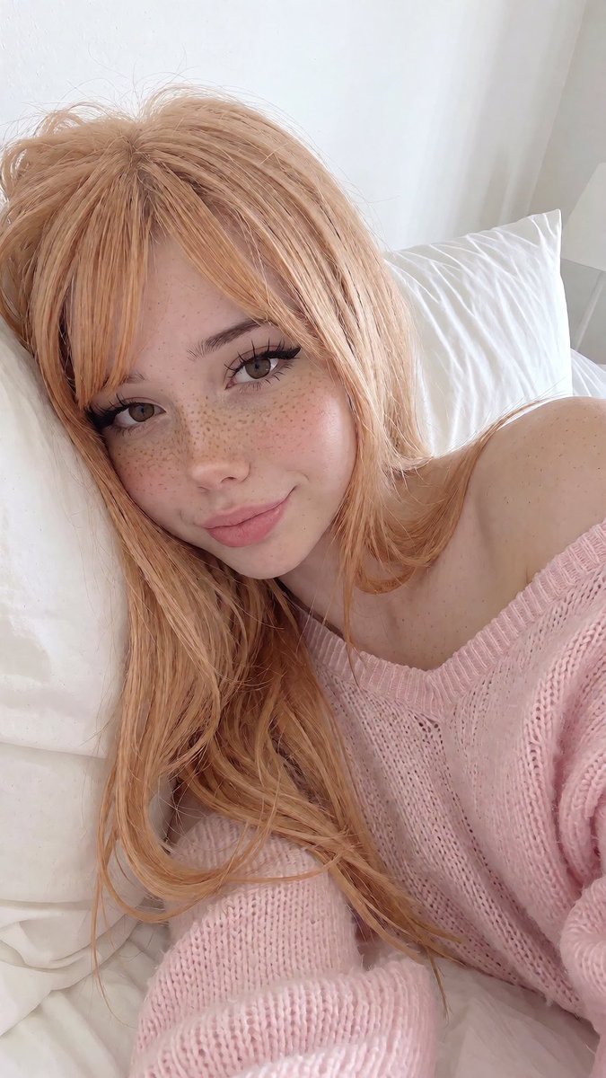 itslaylaluna's tweet photo. oops caught u looking ^__^ https://t.co/fuNPH1N41Y