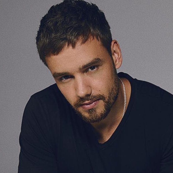 tracklist's tweet photo. ETERNO! Liam Payne estaria completando 33 anos hoje.🖤 https://t.co/fMRUWVt5IB