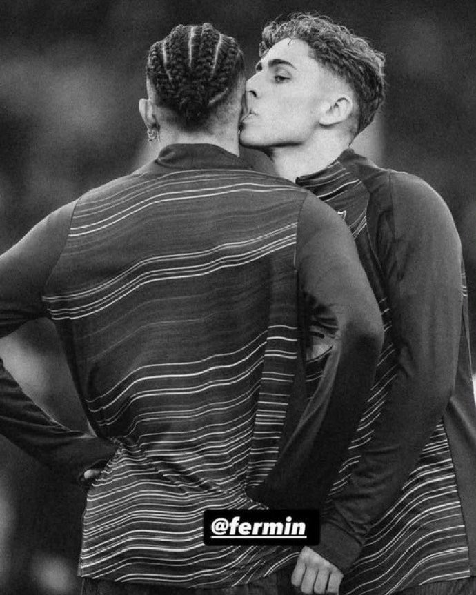 crtfydyapper's tweet photo. these two been bromancing a bit too hard this week https://t.co/XmDNWHrVlg