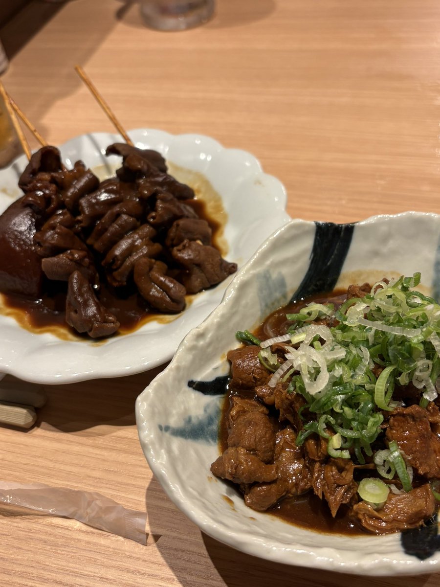vo_serarin's tweet photo. 名古屋めし久しぶり〜！！
#みそかつ　#どて煮　#もつ串 https://t.co/Co1g5PZq3k