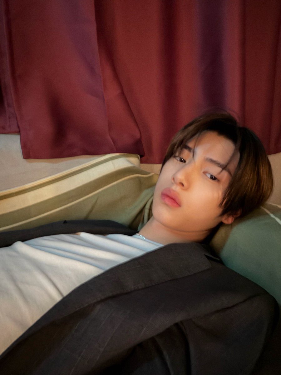 k10143u's tweet photo. goodnight my lovely moots, tulog na po tau mga puyater ^^ https://t.co/L309BfB0dy