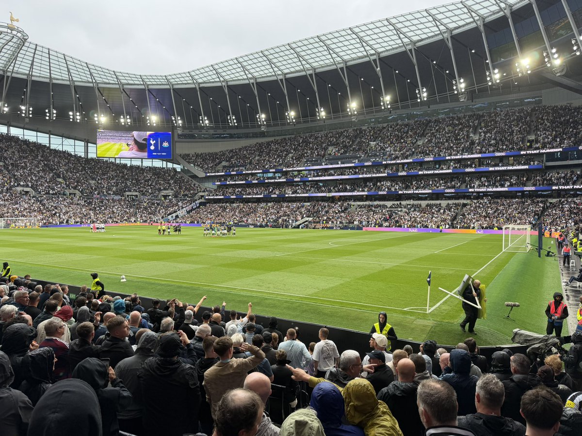 NUSCuk's tweet photo. Beyoncé (a) #NUFC https://t.co/u486q0nj2y