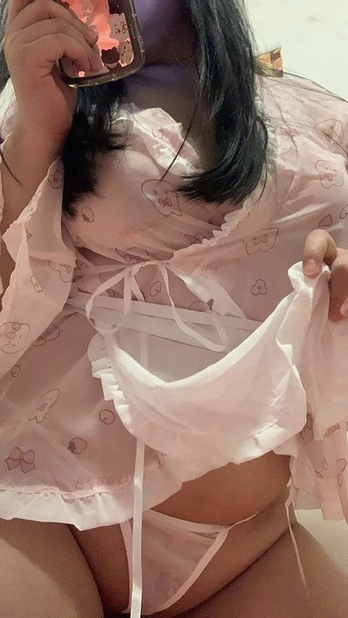 IngeNormann's tweet photo. 每次自慰我都很疑惑，这么骚 真的是我嘛？  #反差 #母狗 #骚逼 https://t.co/V5agjGg1kq