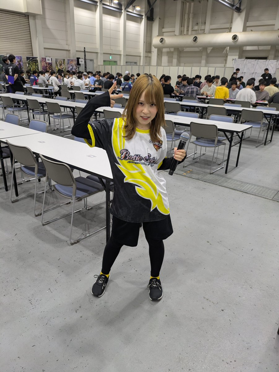 EXNOGIZAKA's tweet photo. いつもと変わらず推し活。

なぎちゃんとバトルさせてもらったけど時間に敗北。。。
しょーもないやりとりとかもあったり、最後時間が迫ってグタグタになってしまったけどとにかく楽しかった☺

なぎちゃん対戦ありがとー！

最後にチョイワルななぎちゃんを添えて。

#バトスピ1on1
#掛川渚 ちゃん https://t.co/YK3CAaJzhF