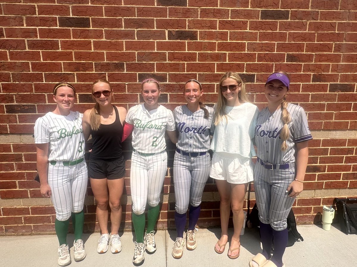 Finley2029's tweet photo. Another Saturday trip to see more of my @ArmorEliteLynch girls!! 💛

Counting down the days to sharing the field with this crew again…⏳⏳

@haydenhalper28 @Tsawyersoftball @LindyLedden22 @JuliannaM_22 @PeytonCurrie22 https://t.co/5ROgrgbjEn
