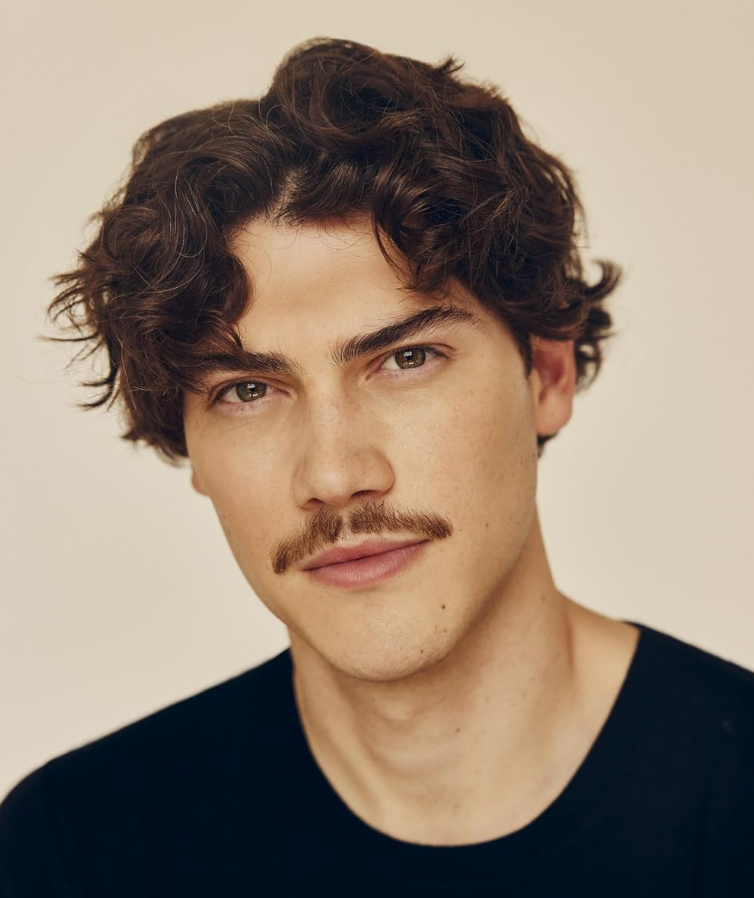 SiteJamesons's tweet photo. Mais imagens do Jack Innanen, pra quem não conhece o divo. Ele tem 27 anos, enquanto a Inde Navarrette tem 25 👀 https://t.co/SvZdNmMSMX