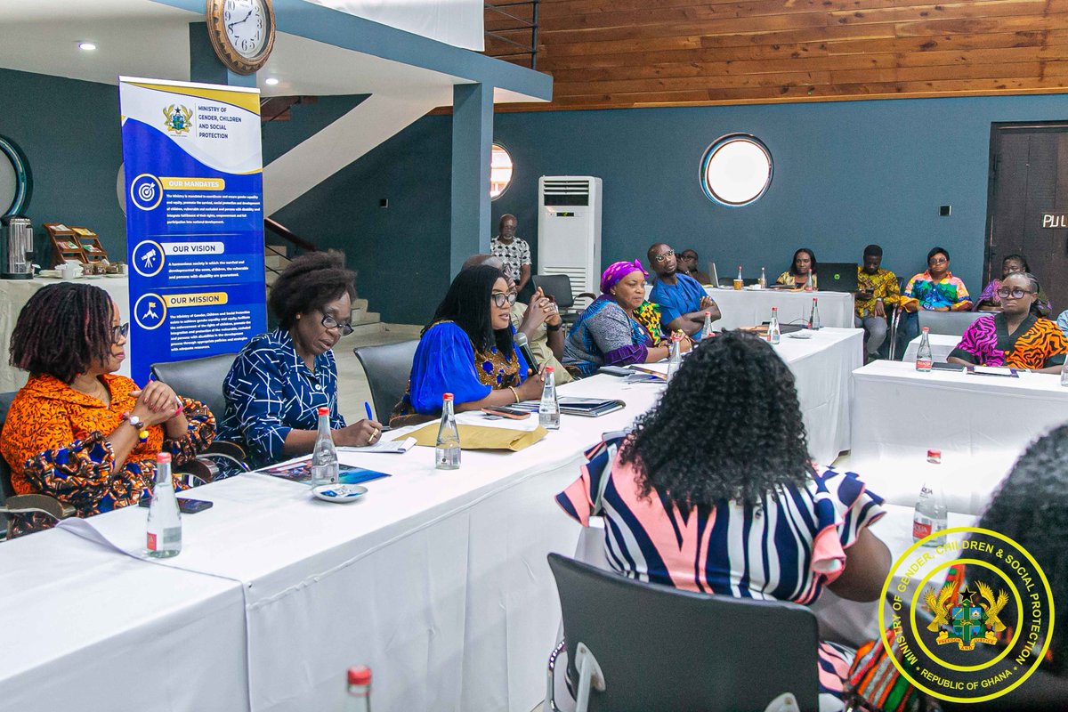 MoGCSP_Ghana's tweet photo. Regional Directors of #Gender &amp; #Children of @MoGCSP_Ghana across all 16 regions of Ghana were sensitized on key legislative &amp; #policyframeworks, plus major programmes &amp; #interventions under the #Ministry .

The goal is to empower them enhance #implementation at the local level. https://t.co/GSc1luaW78