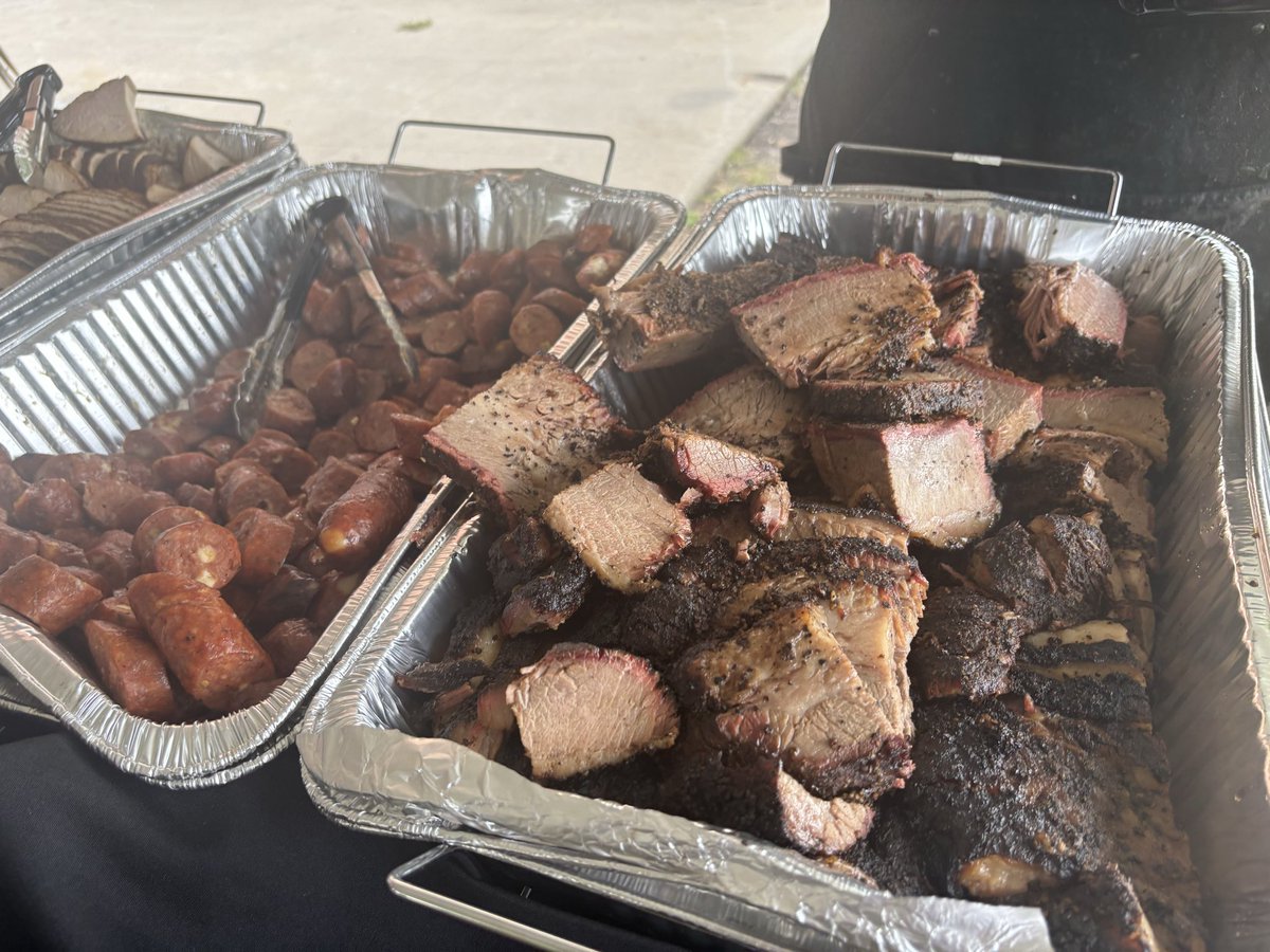 johnsonsusanj's tweet photo. All gratitude for this amazing #texasBBQ tailgate, #NDSU #BISON ready!! 🏈 https://t.co/4FAYO9fAia