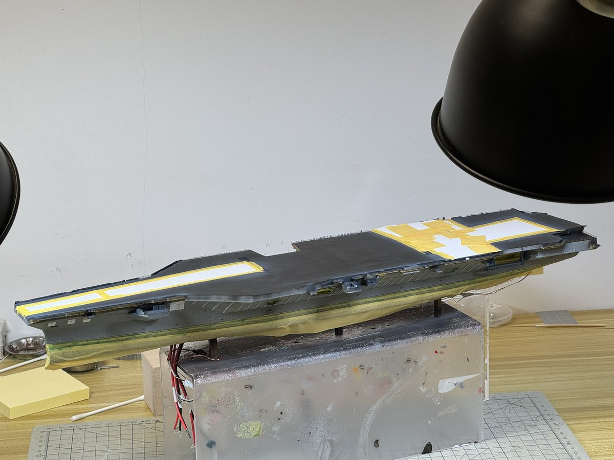 SHOKAKU_NANODAA's tweet photo. [1/700 CVN-78 USS Gerald R. Ford WIP]

Spray the flight deck.

#scalemodel  #shipmodel #艦船模型 #scalemodelling #scalemodeling https://t.co/qSMmFaHoKk
