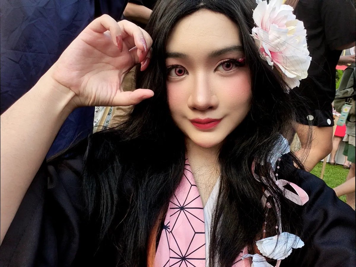 00sHeavensent's tweet photo. CW / RL

And I am Jasmine cosplaying as Nezuko. ♥︎ https://t.co/NGy3V0RW6m