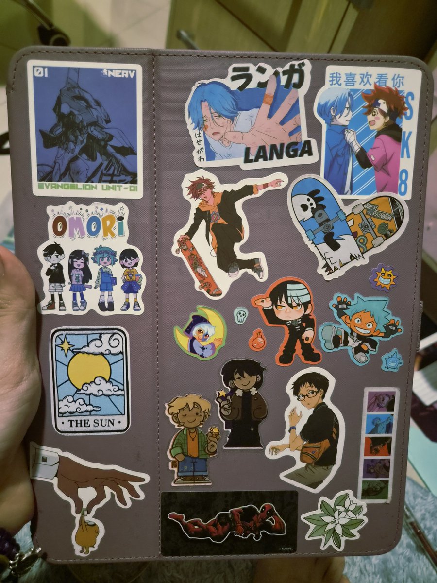 felthehuman's tweet photo. Desculpa gente meu tablet eh o mais legal de todos https://t.co/5lwFj374pS