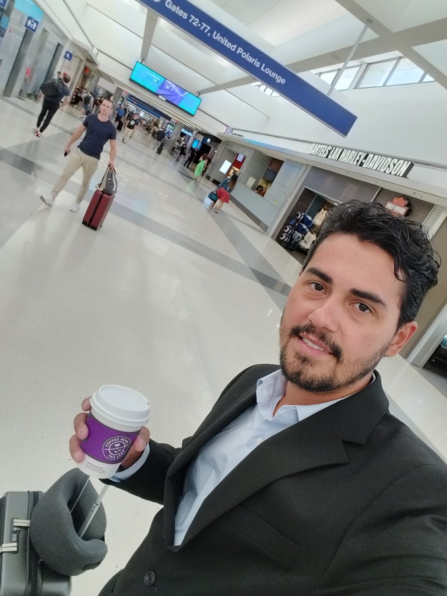 JonathanDLozano's tweet photo. Traveling, building, and looking ahead.

New places. New connections. New opportunities.

The journey continues. ✈️ https://t.co/qreLZgaTXF