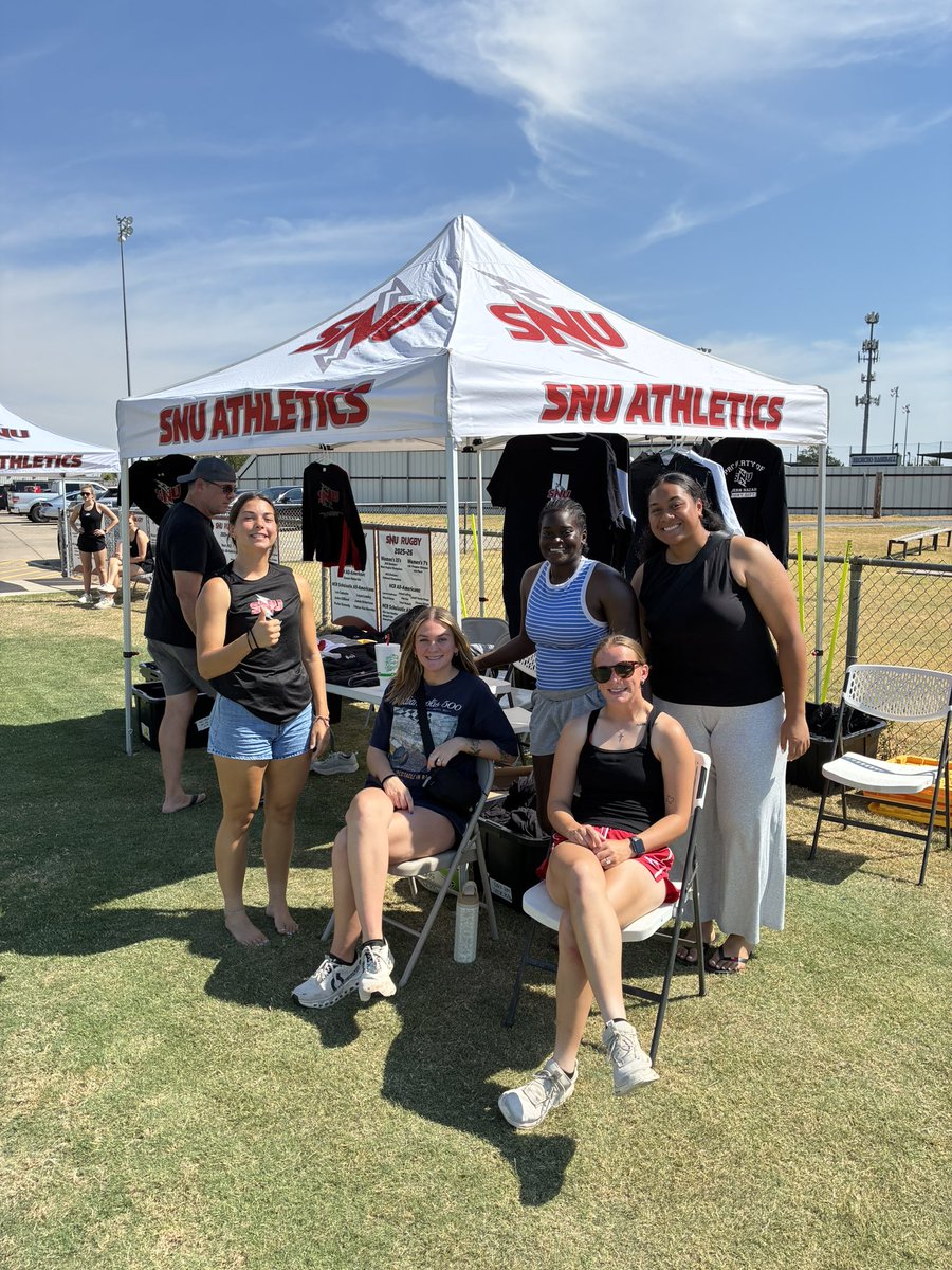 sweetd_33's tweet photo. The Aggies of Texas A&amp;M didn’t like the action in the Bethany heat!  Men’s @snu_rugby delivers a 32-15 win in their season opener! #BoltsUp⚡️ #Wooooooooooooooooooooooooooo https://t.co/v0qVyZKqGY