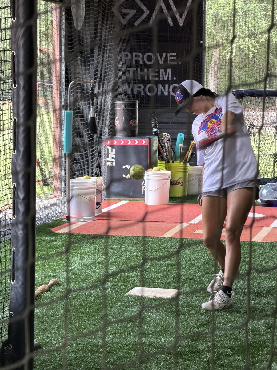 EllaB2029's tweet photo. Had a great lesson at the farm today!! Still recovering and building up my strength!!🥎
@tnmojo2011 https://t.co/cEi6zHpGyu