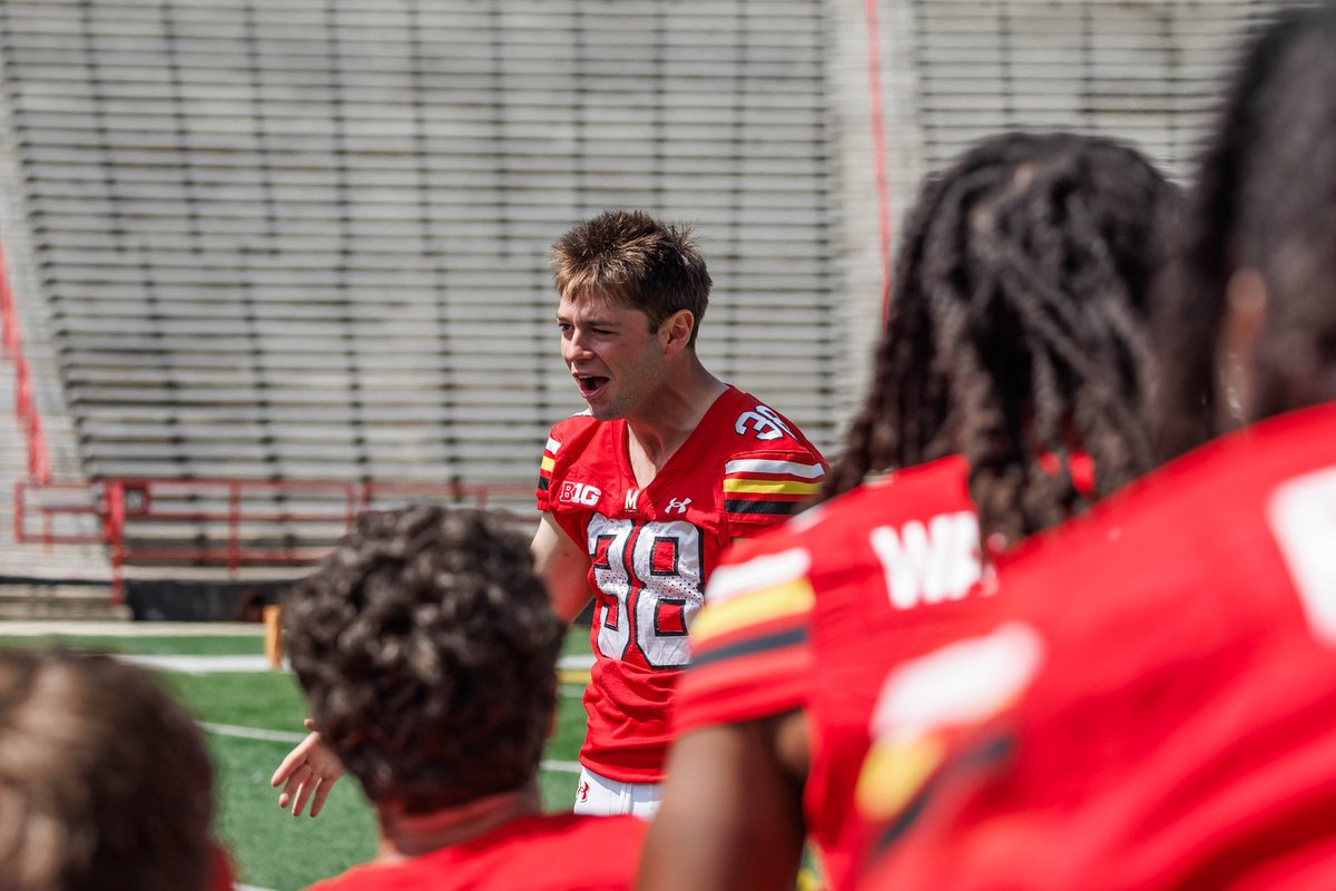 TerpsFootball's tweet photo. Well deserved, @TaylorBest23 👏 https://t.co/vMt62Mlx3M