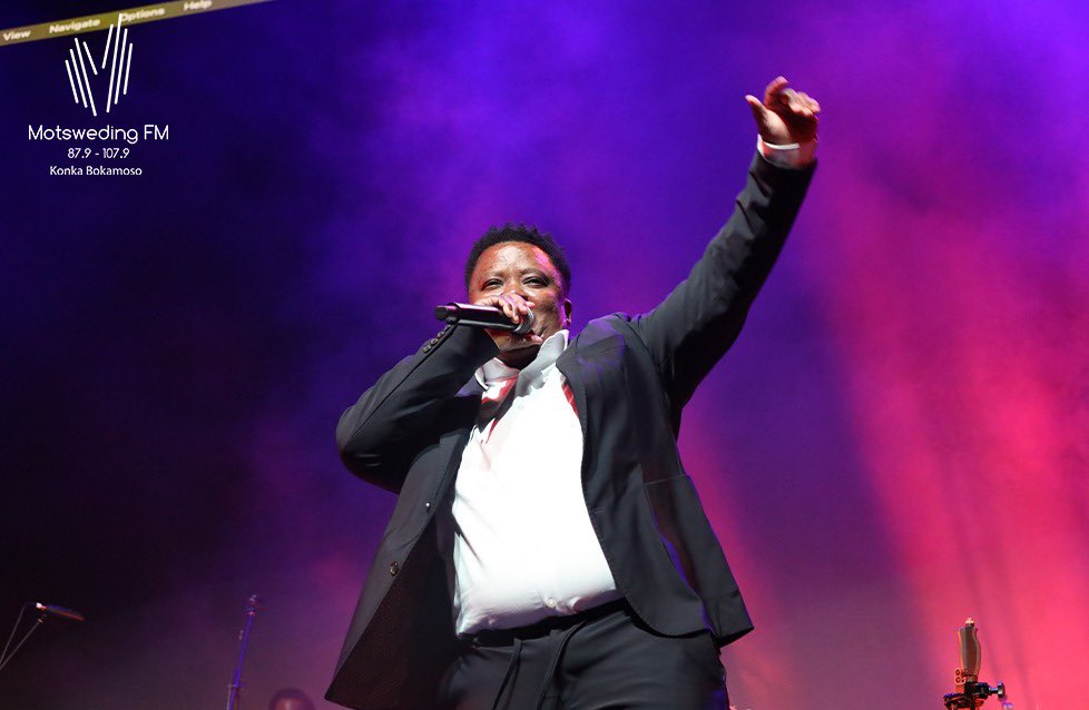 motswedingfm's tweet photo. Di tlogile ka kwa mo Sun City! 🔥🔥Lira o mo seraleng🎹, Nellycious wa #MotswedingFM le ene o teng ka kwano!

#MotswedingFM #BakwenaJazzExperience #JazzExperience #LiveMusic https://t.co/GRYfyY65k3
