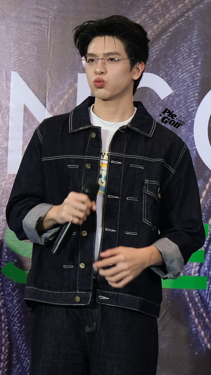 piegolf_family's tweet photo. จบลงไปแล้วกับงาน ROBINSON JEANS FEST BY NIYOMJEANS 💙✨

ขอขอบพระคุณทาง @NiyomJeansTH รวมทั้งผู้จัดงานทุกท่านที่ให้เกียรติเชิญ "พาย ศรัณยวุฒิ" มาร่วมแจกความสดใสและทำกิจกรรมน่ารักๆ กับเหล่าบรรดามัมๆ​ ซิสๆ​ แฟนๆ​ที่โรบินสัน ฉะเชิงเทราในวันนี้ค่ะ 🙏🏻

​ขอขอบคุณแฟนคลับทุกคนที่เดินทางมาร่วมกิจกรรมสนุกๆหน้างาน และขอบคุณ​ทีมหน้าจอที่ช่วยกันปั่นเทรนด์ซัพพอร์ตกันอย่างอบอุ่นในวันนี้ด้วยน้า

​รักษาสุขภาพกันด้วยนะคะ ไว้เจอกันใหม่โอกาสหน้าค่ะ

​NIYOMJEANS X PIE SARAN
#RBSNiyomJeansXPie

-------------------------------

​#pie_saran  | #เตาอบตัวพี