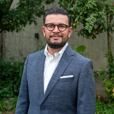 adrianvenegasB's tweet photo. #NuevaFotoDePerfil https://t.co/w1d5Z5ZMqw
