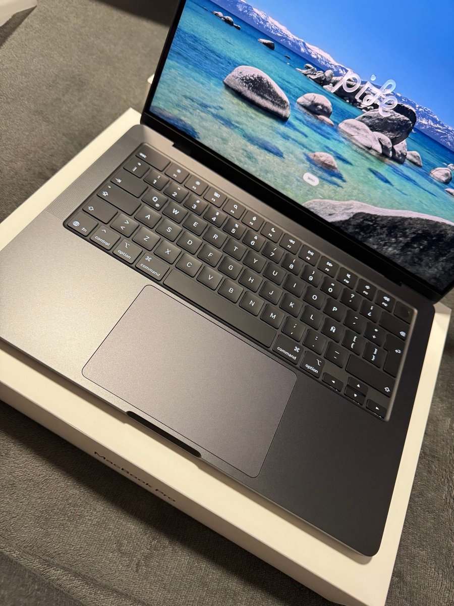 _Lemf's tweet photo. Thank you, MacBook Pro 2019. You were the machine behind everything I've made so far.

The M5 Pro is here for everything that comes next. https://t.co/cIpokocdAT
