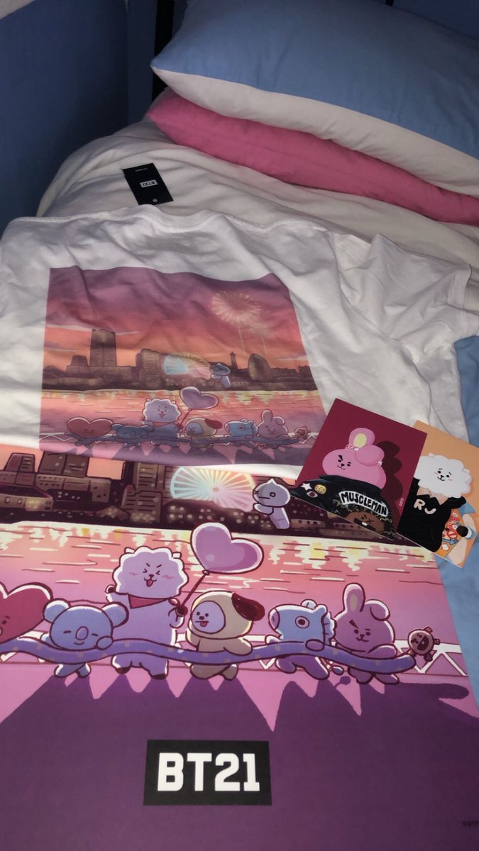 d0llykoo's tweet photo. who remembers the random bt21 pop ups in london may 2019 and november 2019 LMAOOO https://t.co/5CXwfRVvy5