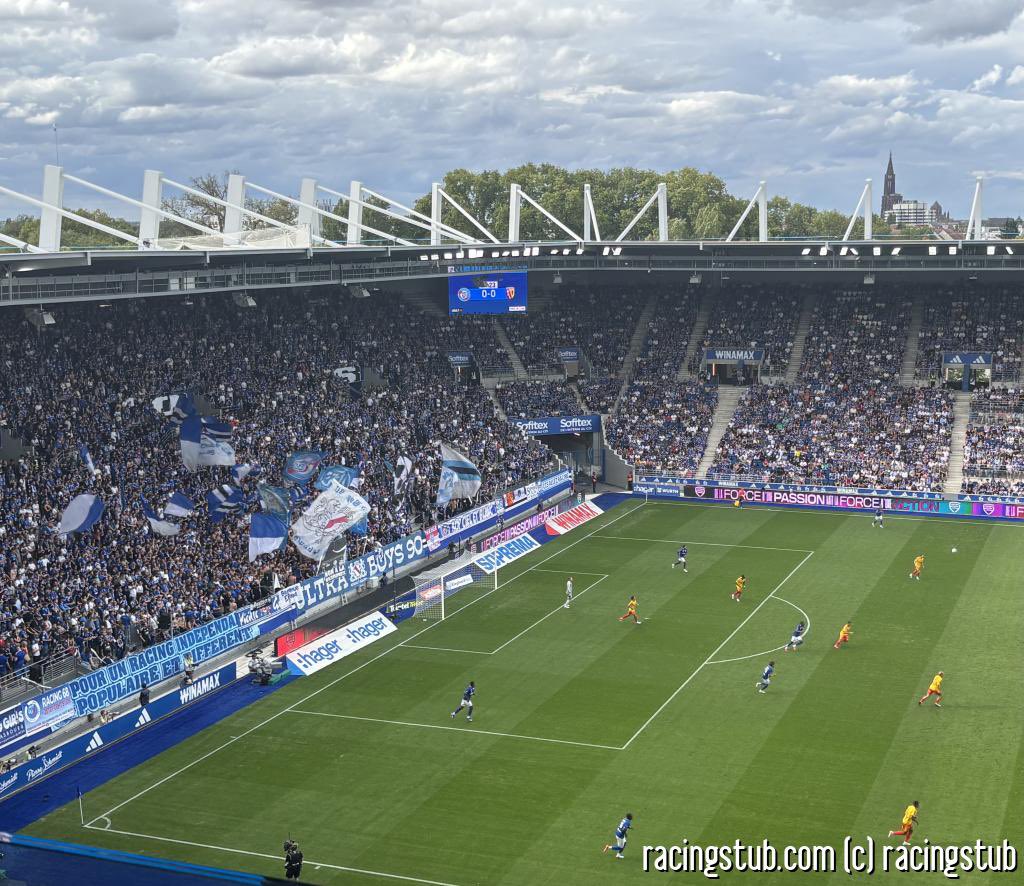 racingstub's tweet photo. Soir de première(s) : 1ère victoire, 1er doublé, 1ère fois à la Meinau pour beaucoup de joueurs..
➡️ La fiche du match #RCSARCL est à jour. Votez pour votre top et flop !

🔗 https://t.co/XYX8XICkTV

📷 Vous étiez à la Meinau ? Partagez vos photos pour compléter la fiche #LiveRCS https://t.co/VRegbY8RSe