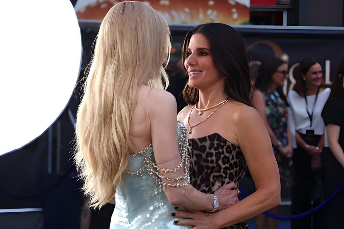 NicoleKidmanNet's tweet photo. Practical Magic 2 European Premiere
https://t.co/jGyos7IgmJ https://t.co/fMLZMtP5oL