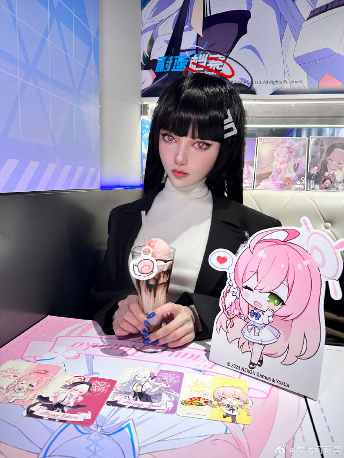 Bree_LuvzJoBros's tweet photo. Just finished my first anime convention and my camera roll is 90% cosplayer selfies u0026 10% empty boba cups — best weekend ever!  #AnimeCon2024 https://t.co/scoRWekDIK