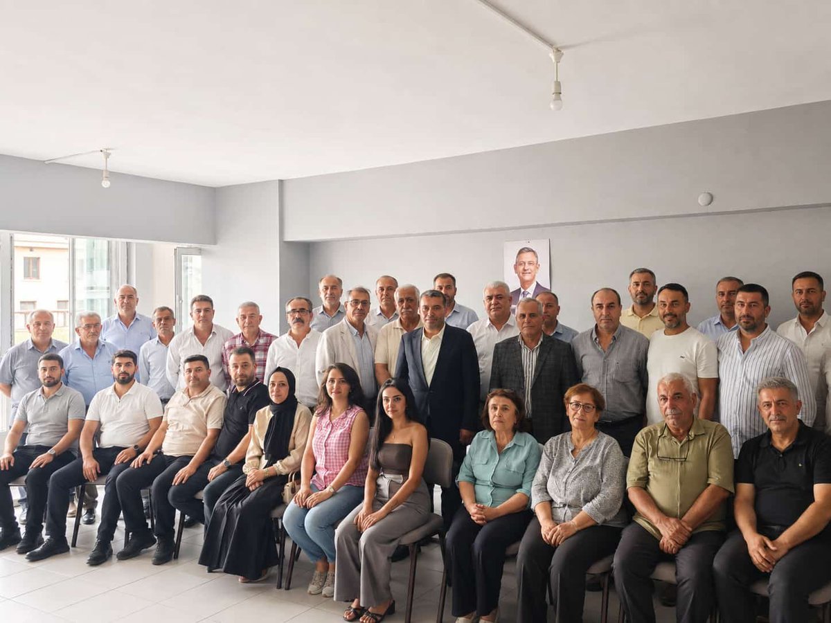 CHPKADINMUS's tweet photo. Her gün biraz daha büyüyoruz
#Yenipartimuş https://t.co/cYEd4L3LWo