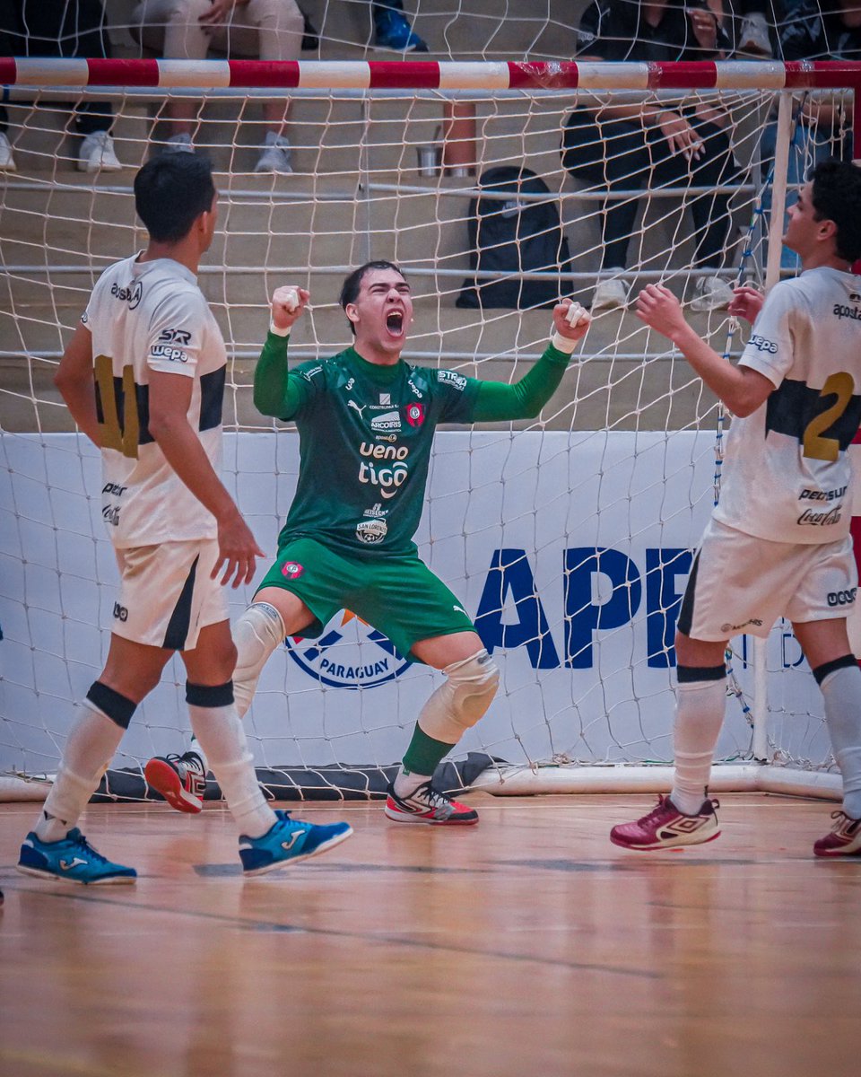 CerroFutsalFIFA's tweet photo. 🌪️ ¡𝑮𝒂𝒏𝐨́ 𝒆𝒍 𝑪𝒊𝒄𝒍𝐨́𝒏! 💙❤️ https://t.co/duXQ8uQj25