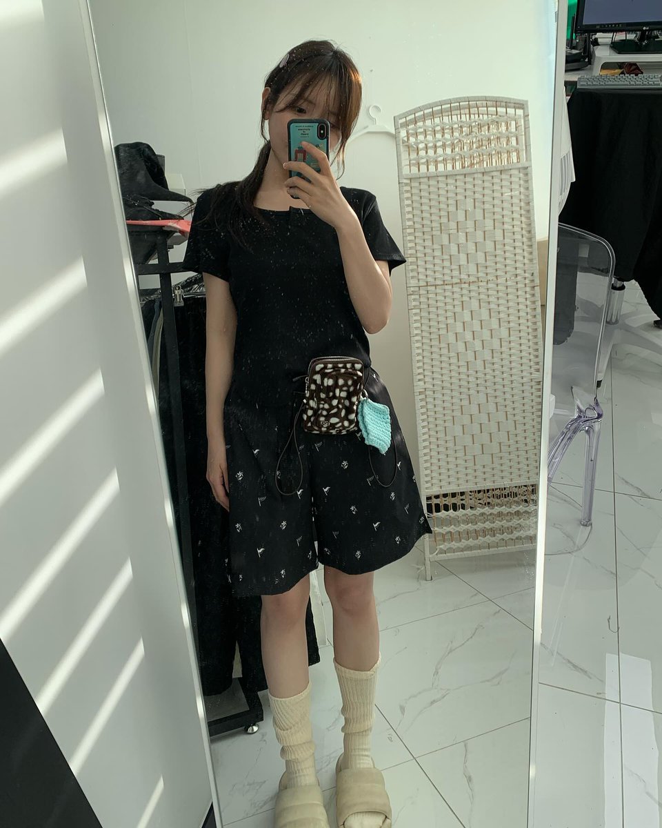 StephineBurtle's tweet photo. Lâu rồi chưa biết cảm giác được đi ăn đi xem phim như thế nào, bài vở nhiều quá.
tlIBki https://t.co/yNyR9hVXkC