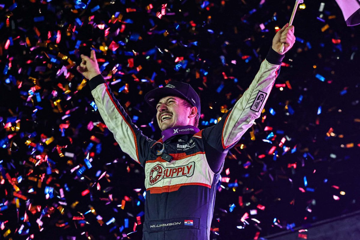GWRacing_'s tweet photo. A night to remember!! 🏆

@GaretWilliamson put the @FischerMotor23 in 𝗩𝗜𝗖𝗧𝗢𝗥𝗬 𝗟𝗔𝗡𝗘 with the @WorldofOutlaws for the first time last night at @RiverCitiesND! 

Safe to say we’re still taking this one in. 👊🏼

🛒 𝗦𝗛𝗢𝗣 | https://t.co/9a58jtIzie https://t.co/oKuQ8ec2sE