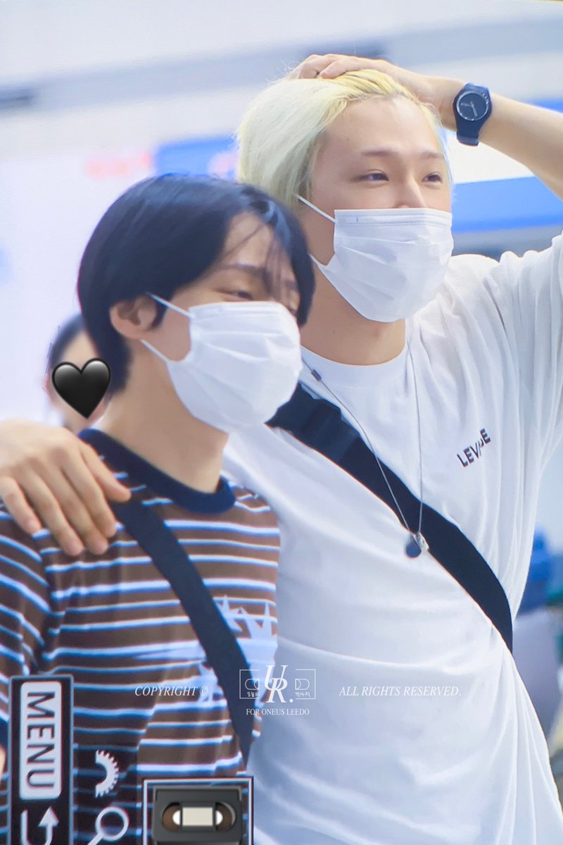 uthrecord's tweet photo. 260829 PRE

고생많았어🥹🫳🏻🫳🏻

#원어스 #ONEUS #이도 #LEEDO
#김건학 #오늘도수고했도 https://t.co/OBlGJz7zYv