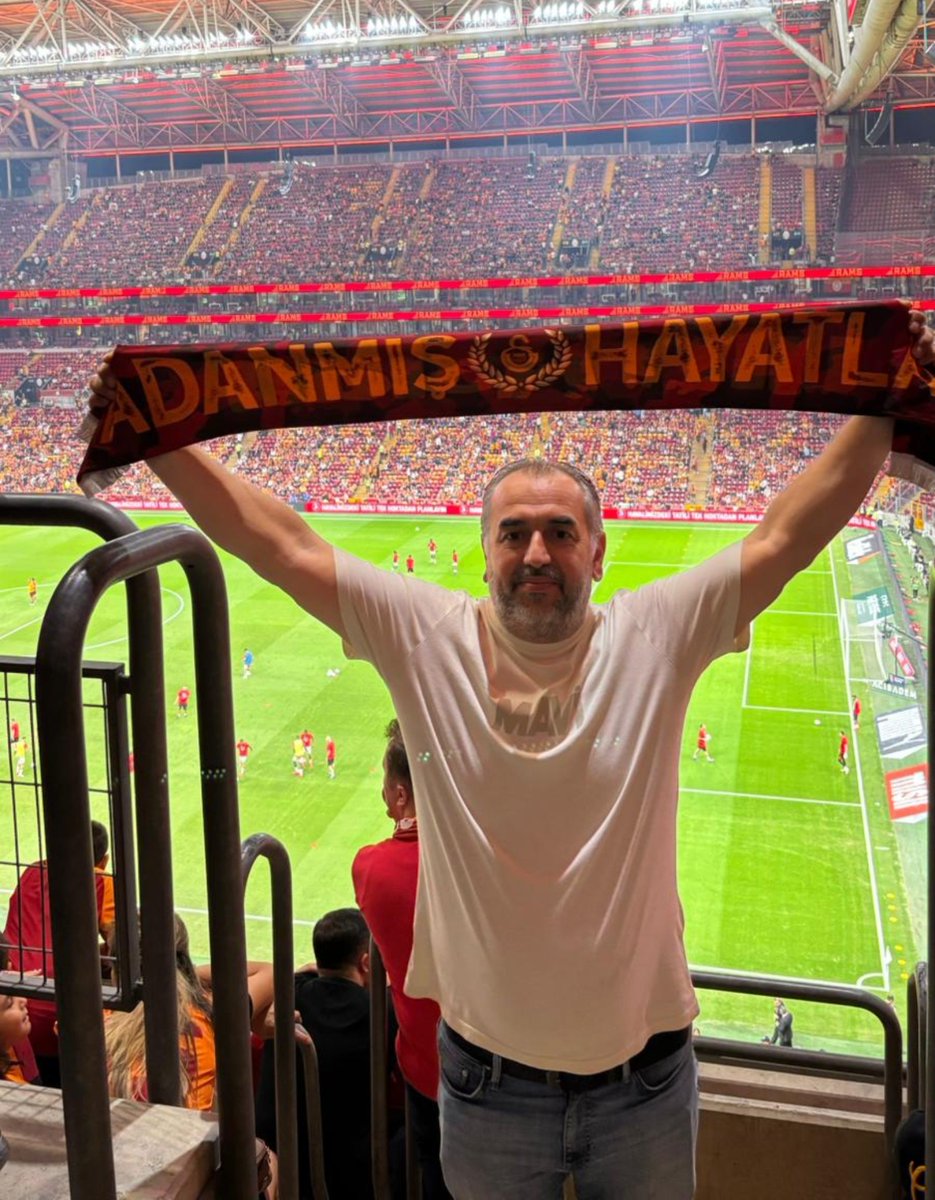 arnavut0725's tweet photo. Şampiyon Galatasaray #Galatasaray 

Mahir Buğra İçin Adalet
#StajyerçıraklarYargıdaHaklı https://t.co/n0mFtyDUXA