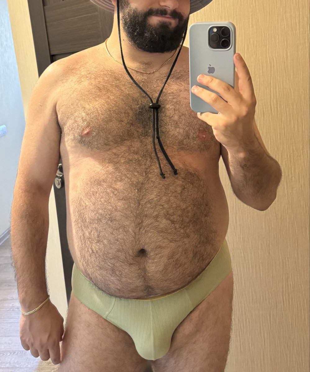thearchook's tweet photo. I just feel little extra hottie today! 🥵🫠🐻 https://t.co/WcWvFOQciw