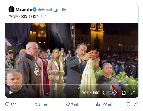 RomanCues_i0sm's tweet photo. El nuevo presidente colombiano en una ceremonia de los Heraldos del Evangelio, la secta vinculada a Abogados Cristianos acusada de alienación parental, acoso sexual y violaciones a menores. https://t.co/nhrMpDGwIr https://t.co/yRweckUmvM