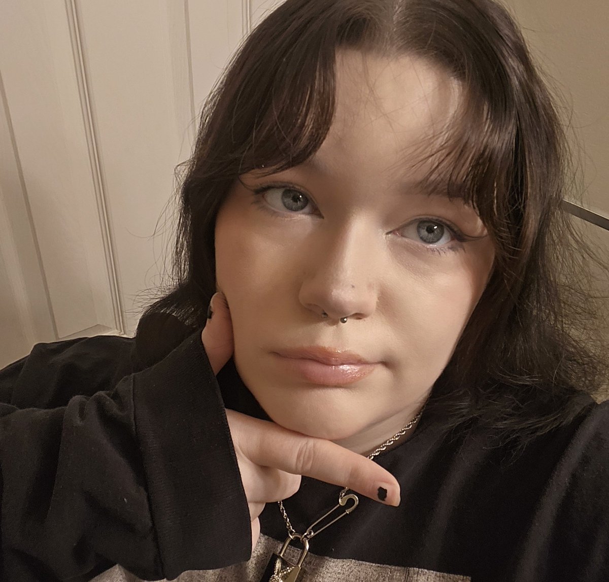 HanahNoMi's tweet photo. LIVE NOW! For #campweek26 with @QuestlineGuild in support of @bwforg 

Playing some shift at midnight for the first time!!

https://t.co/PK1oiWkd7g https://t.co/EIFf07dK3Z
