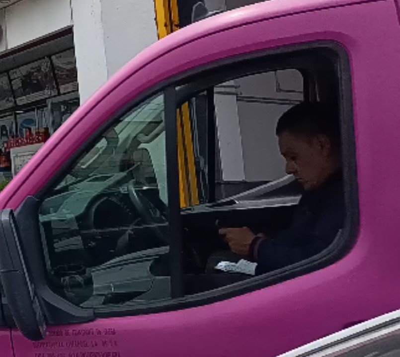 Hechizero_38's tweet photo. @liverpoolmexico Esto ocurre DIARIAMENTE, sus unidades se estacionan sobre la banqueta en bulevard valsequillo y 16 de septiembre...¿Nos ayudan @SSC_Pue ?
@FrancoR01 @pepechedrauimx https://t.co/6k0PgKN7uc