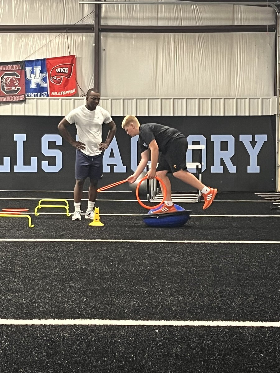 GrahamDenton14's tweet photo. Saturday game cancelled due to opposing team injuries. Doesn’t mean we relax, it means we train. @SOKYSkills for speed and agility. @CoachNacarius for Linebacker skills and game film review. Working to get better. https://t.co/lKqIUDPnAs