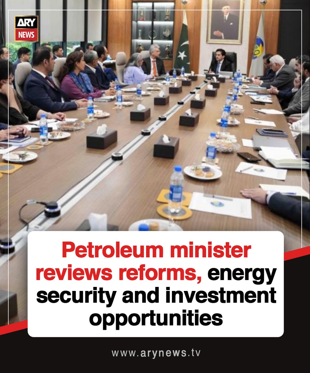 ARYNEWSOFFICIAL's tweet photo. Petroleum minister reviews reforms, energy security and investment opportunities

More details: https://t.co/8ehObFoQqo

#ARYNews https://t.co/idb3JAuVbA