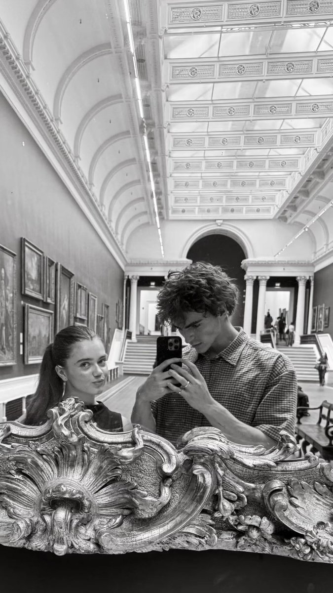updatestommenbr's tweet photo. 📲 | IRMÃOZINHOS LYNCH!

Nancy Surridge (Shannon Lynch) e James O’Donoghue (Joey Lynch) juntinhos hoje num museu de arte.

via @/james_.odonoghue https://t.co/YAKFKKAI0k