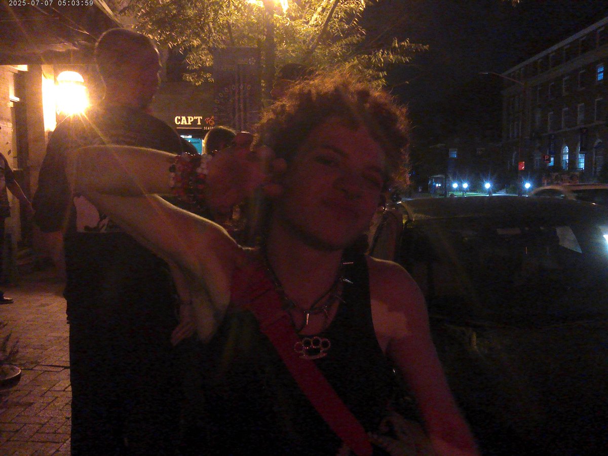 pw_ntz's tweet photo. got beat upppp last night in the pit https://t.co/y2ift28MOZ